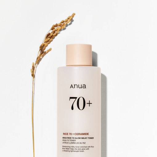 Imagem de Anua Rice 70 Glow Milky Toner, com fórmula vegana e clareadora, ideal para pele radiante e hidratada.