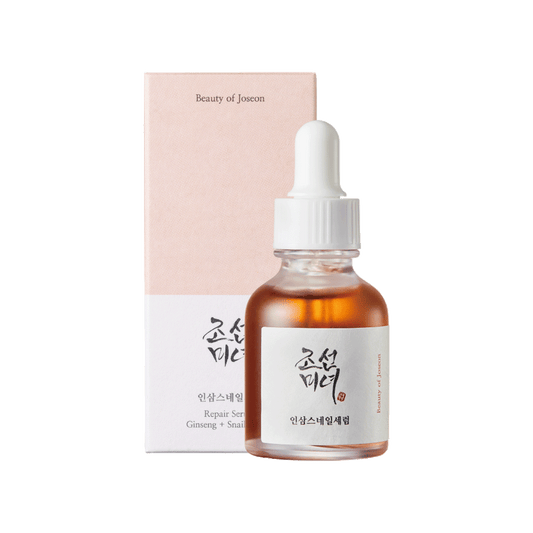 Imagem de Beauty of Joseon Revive Serum, um sérum vegano e cruelty-free, que combina ginseng e mucina de caracol para oferecer hidratação profunda, revitalização e benefícios anti-idade. Ideal para peles secas e maduras, este sérum ajuda a melhorar a elasticidade e a textura da pele, promovendo uma aparência saudável e radiante.