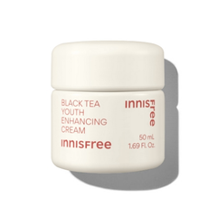 Imagem do Innisfree Black Tea Youth Enhancing Cream, com fórmula enriquecida com extrato de chá preto, que hidrata e rejuvenesce a pele. Ideal para todos os tipos de pele, especialmente maduras, proporcionando firmeza e brilho renovado. Um creme antienvelhecimento que combate rugas e restaura a vitalidade da pele.