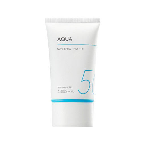 Imagem do MISSHA All-Around Safe Block Aqua Sun Gel, que proporciona proteção UV com uma textura leve e refrescante, ideal para peles oleosas e mistas. Absorve rapidamente sem deixar resíduo pegajoso, mantendo a pele protegida e hidratada ao longo do dia, com sensação fresca e sem brilho.