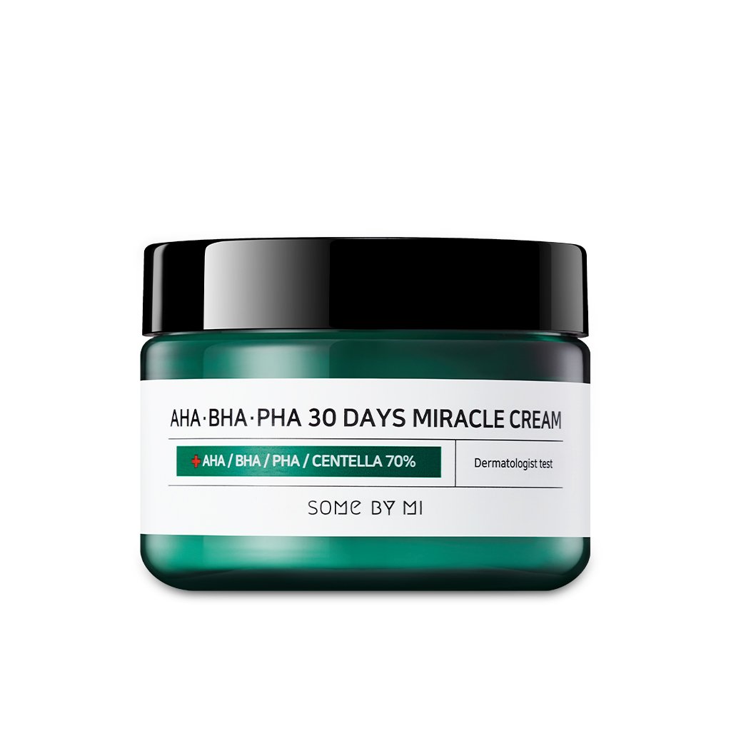 Imagem do SOME BY MI AHA-BHA-PHA 30 Days Miracle Cream, que proporciona hidratação enquanto controla a acne e esfolia suavemente a pele, promovendo uma textura suave e equilibrada. Ideal para peles oleosas e com acne, ajudando a manter a pele clara e saudável.